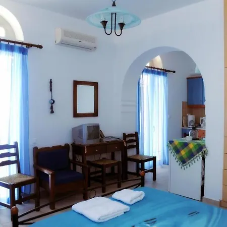 Karyatides Homes Apartment Karia (Tinos)
