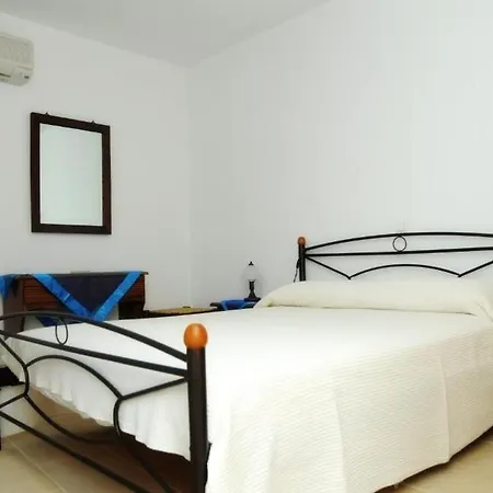 Karyatides Homes Apartment *