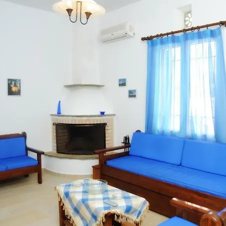 Karyatides Homes Apartment *