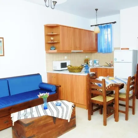 Karyatides Homes Apartment *